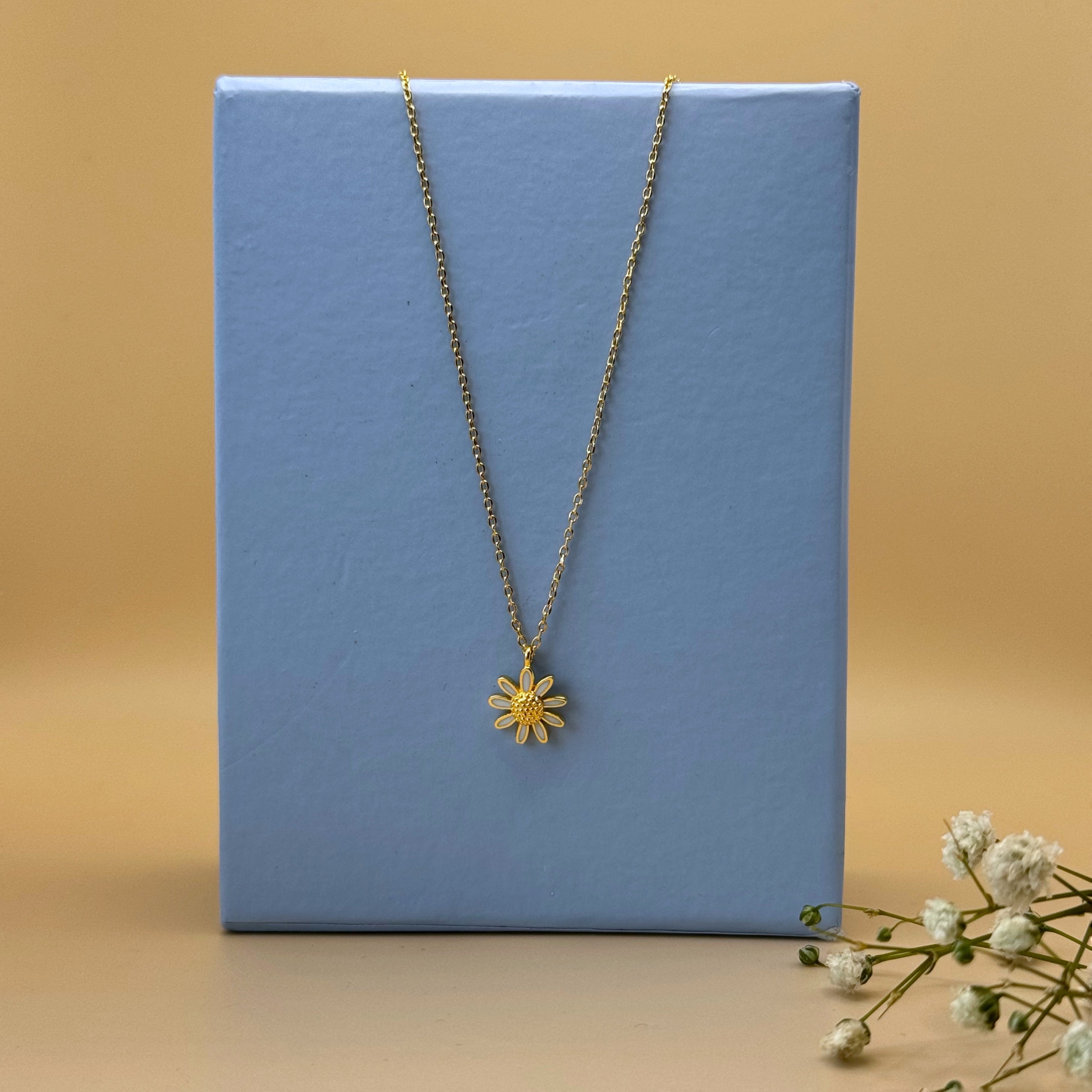 Fresh As A Daisy Necklace