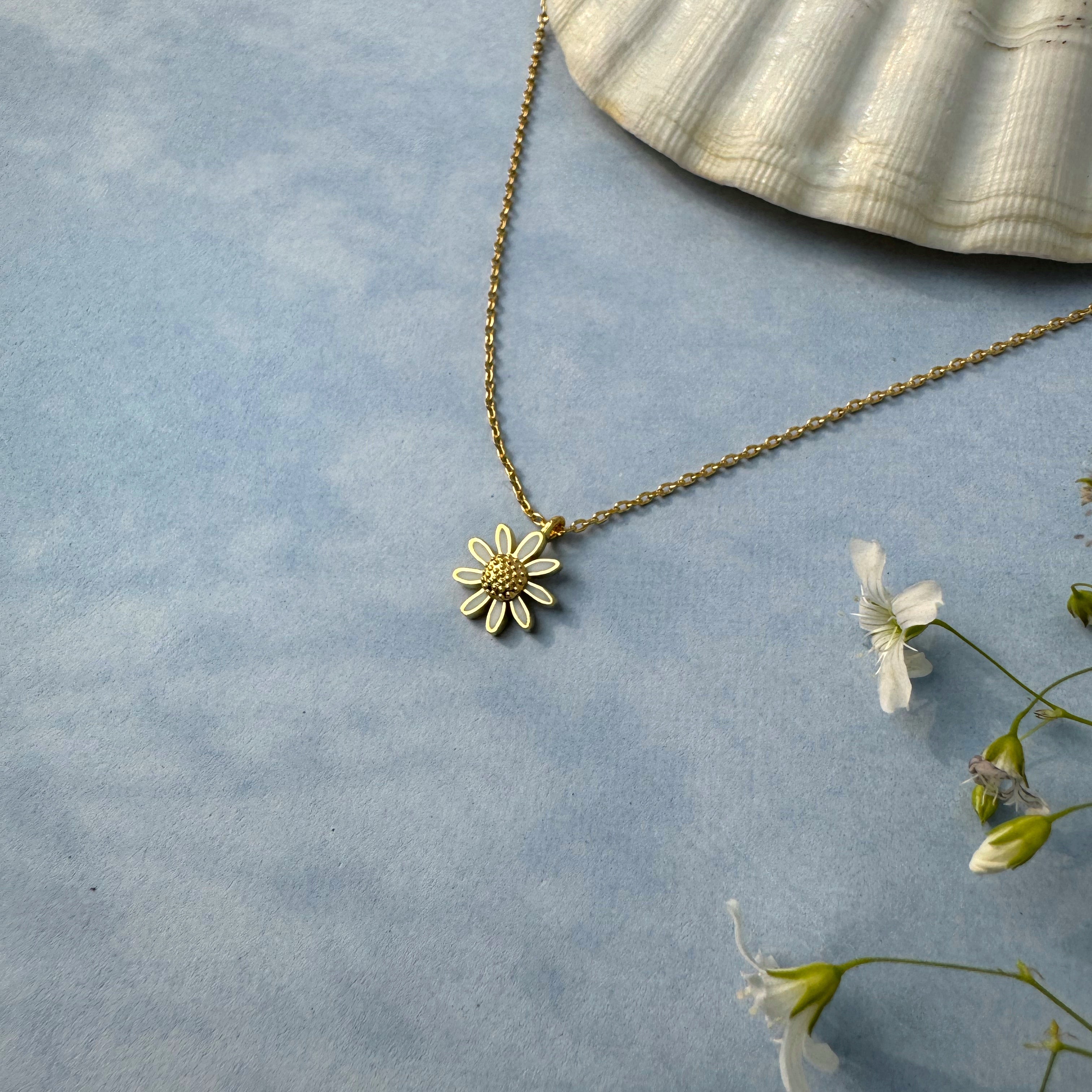 Fresh As A Daisy Necklace