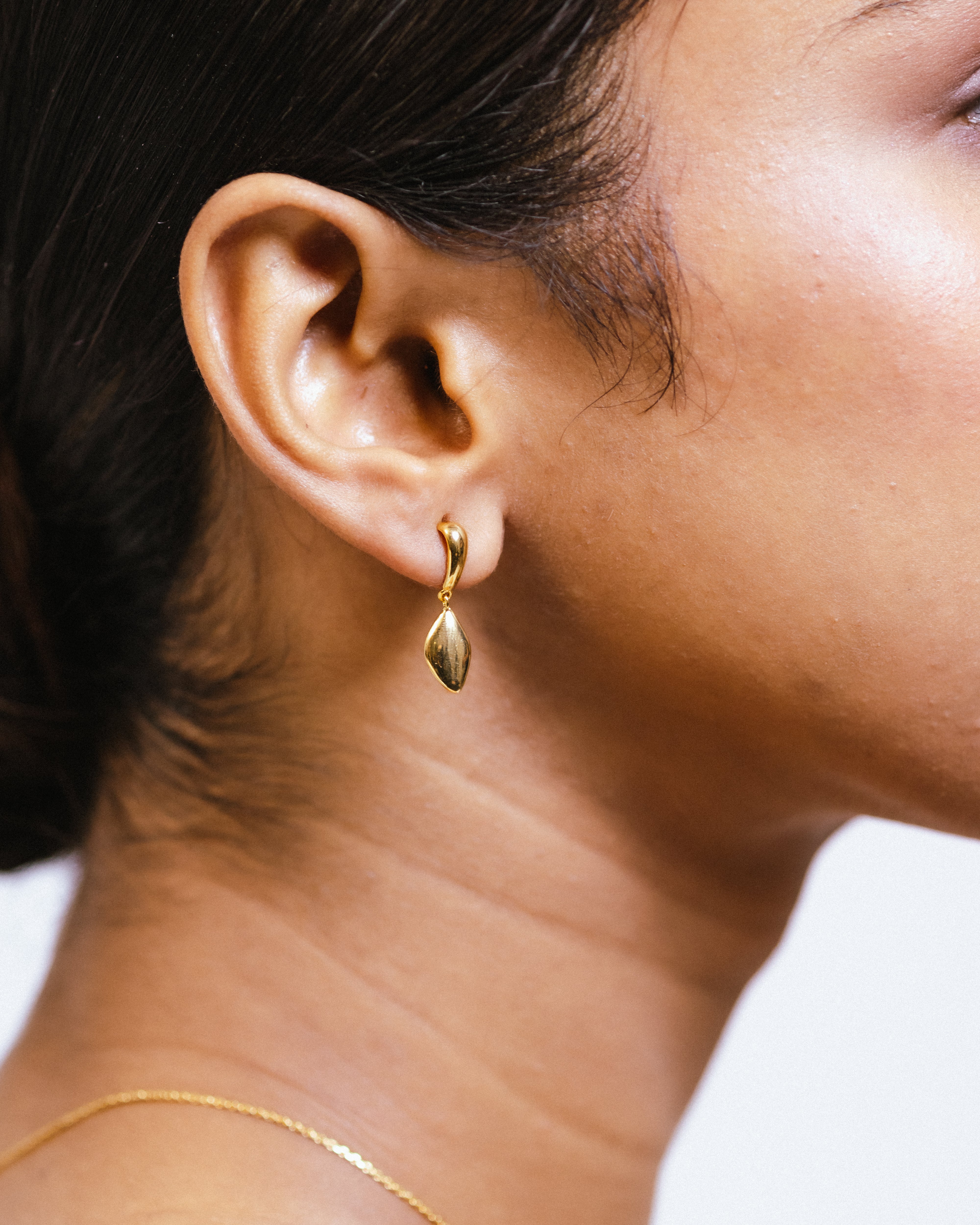 Minimal Muse Earrings
