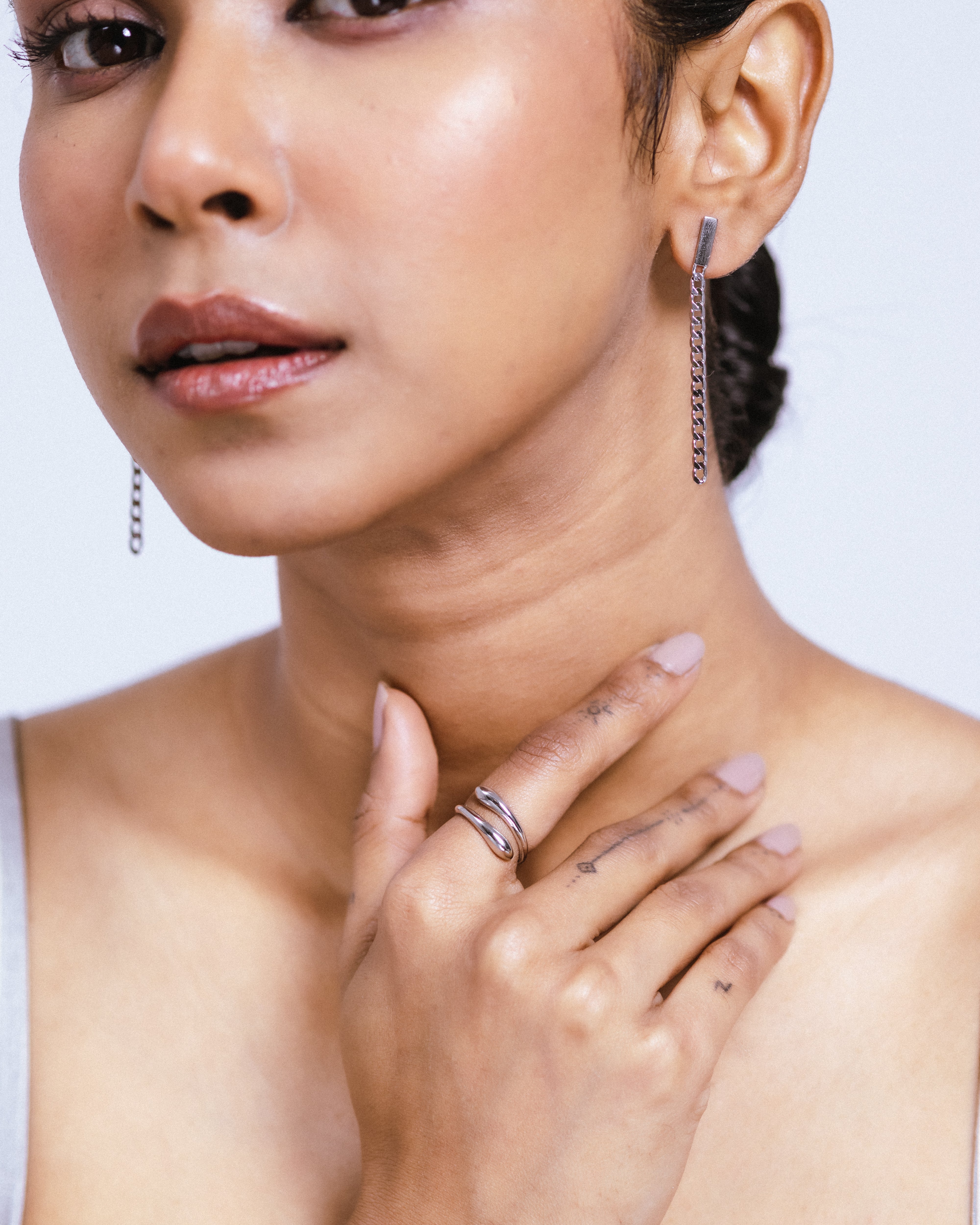 Circle of embrace ring