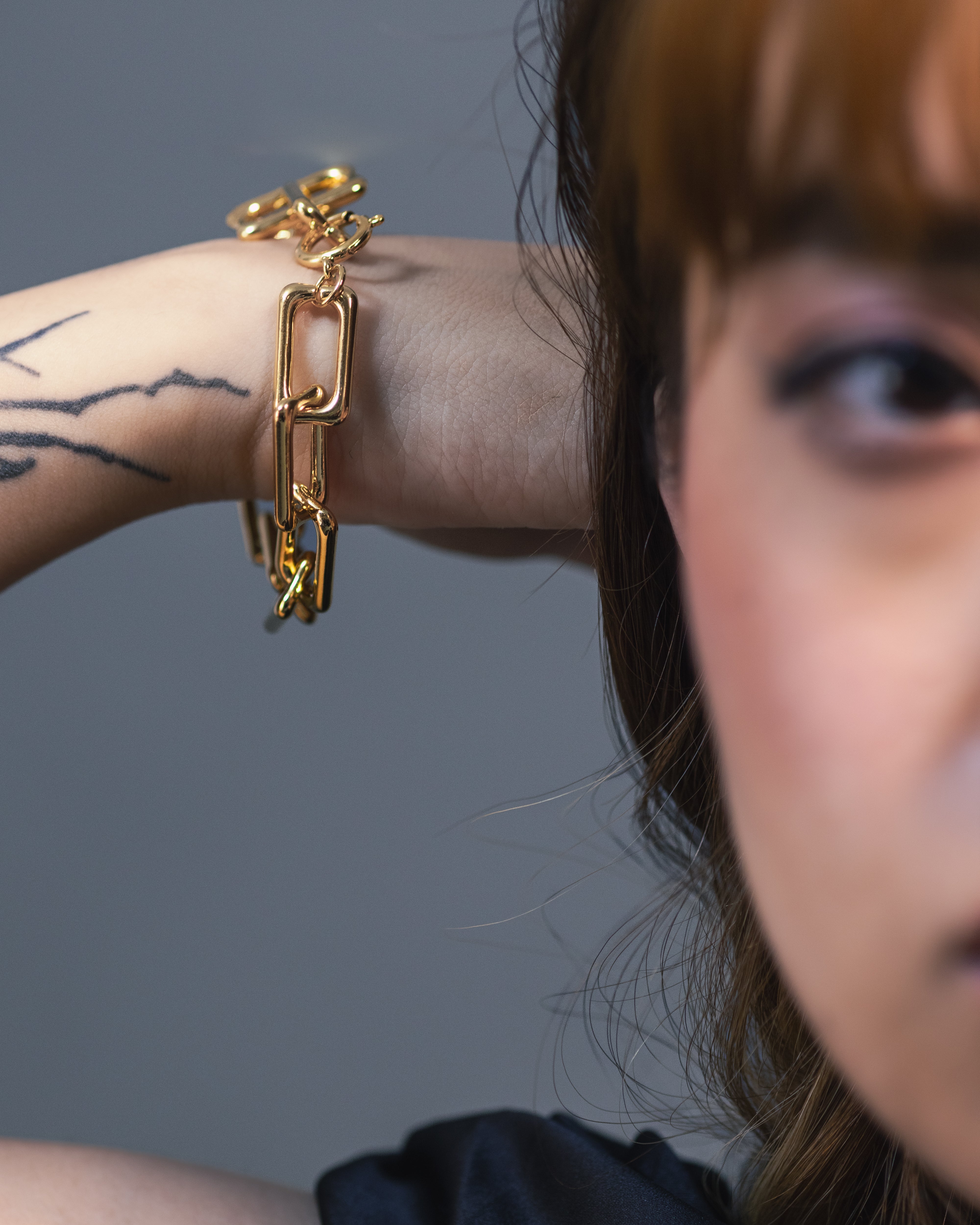 Boldly bound bracelet